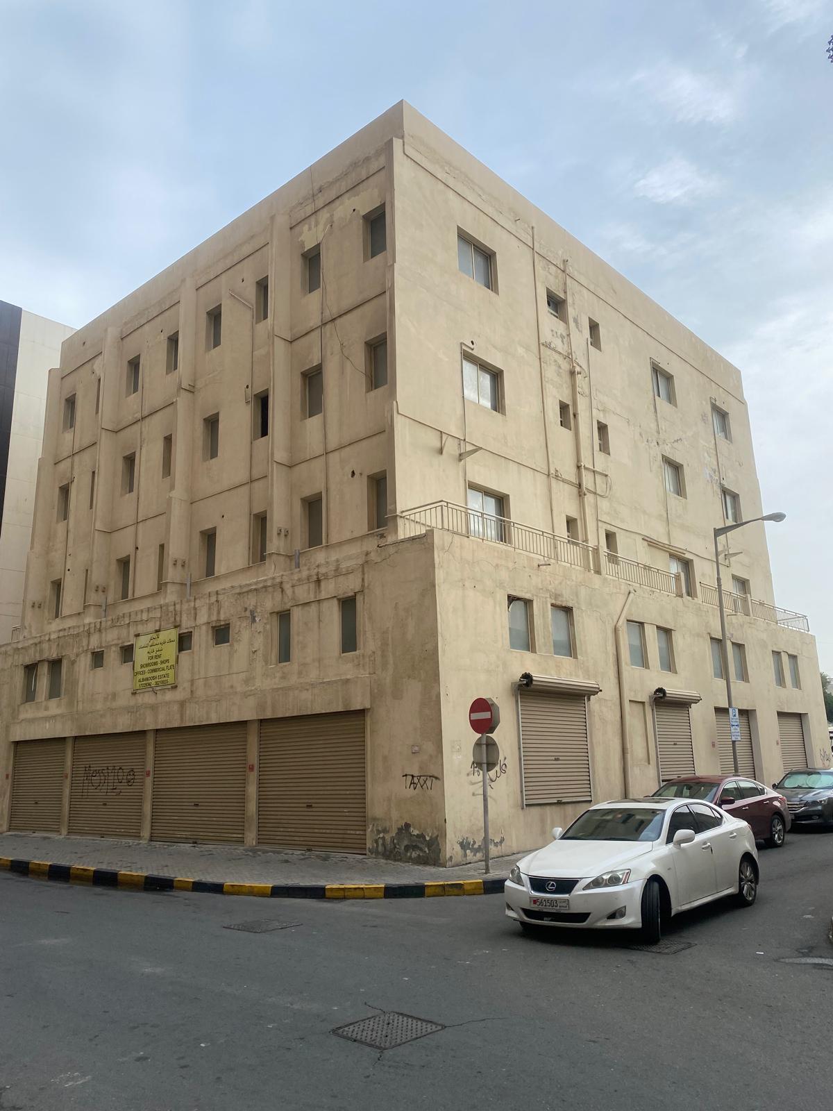 بناية في المنامة للبــيع