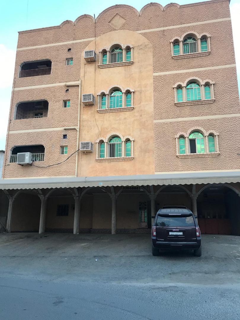 بناية في المالكية للبــيع