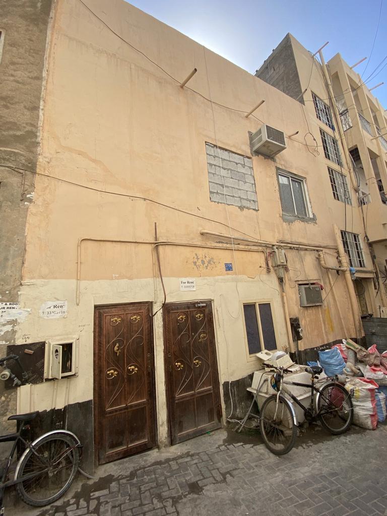 فيلا في المنامة للبــيع