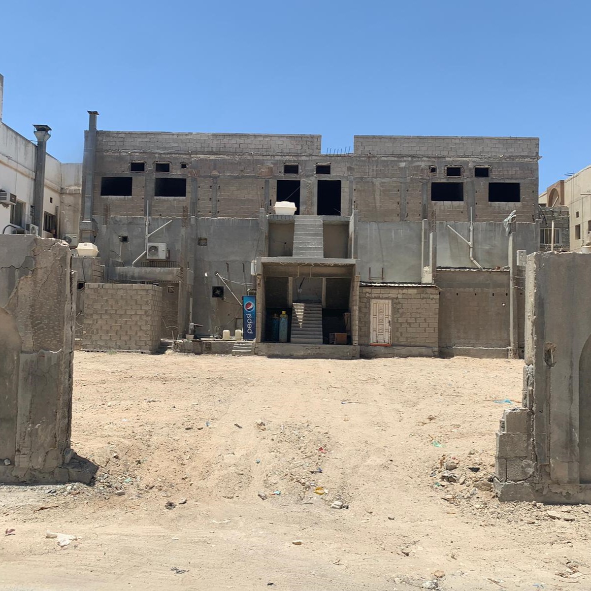 بناية في جدعلي للبــيع