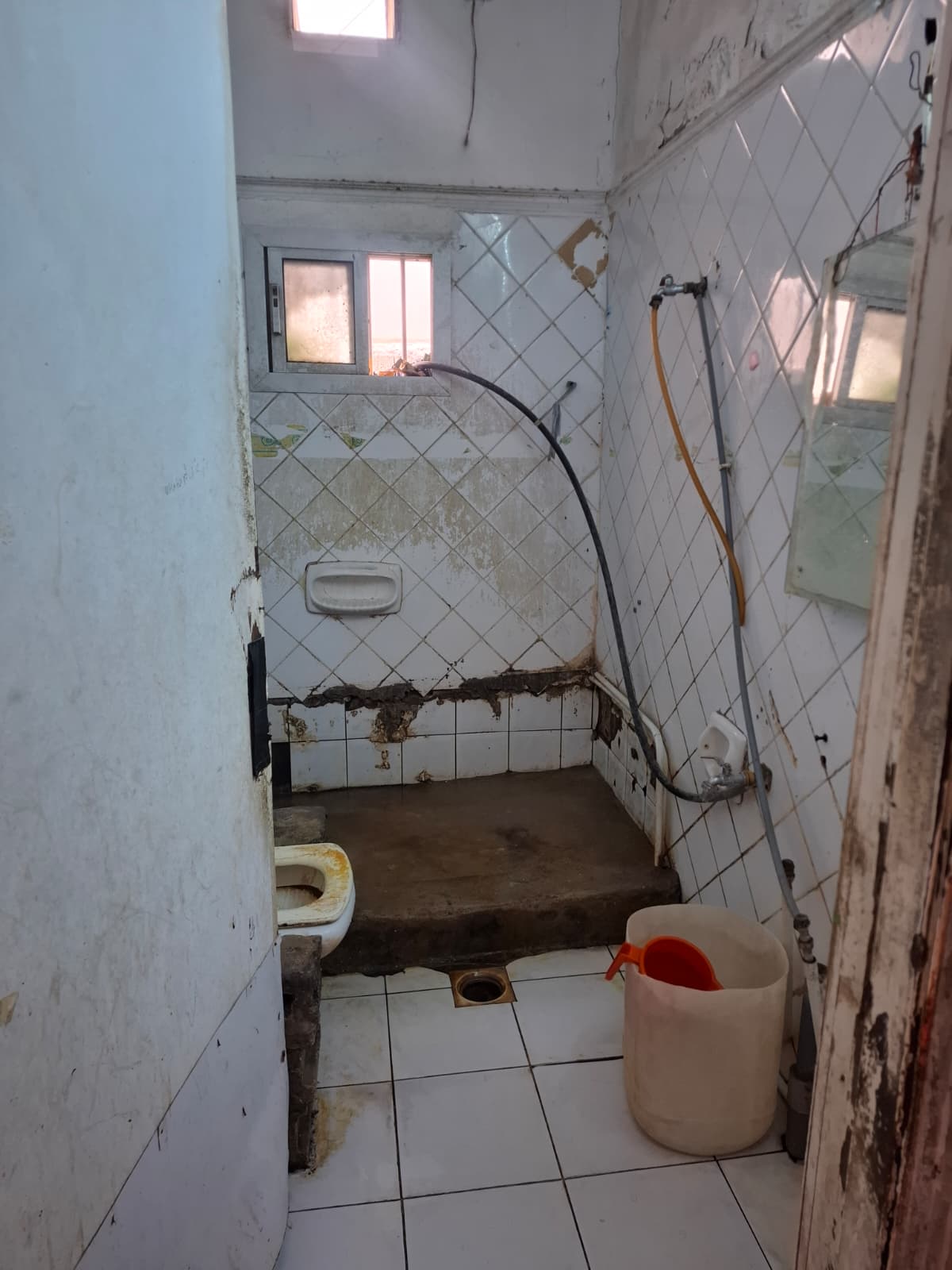 فيلا في المنامة للبــيع