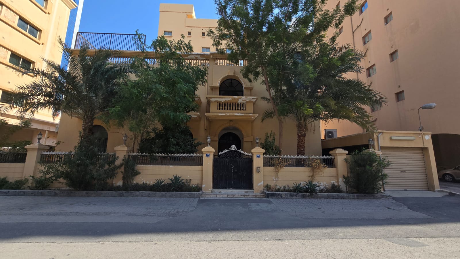 فيلا في الجفير للبــيع