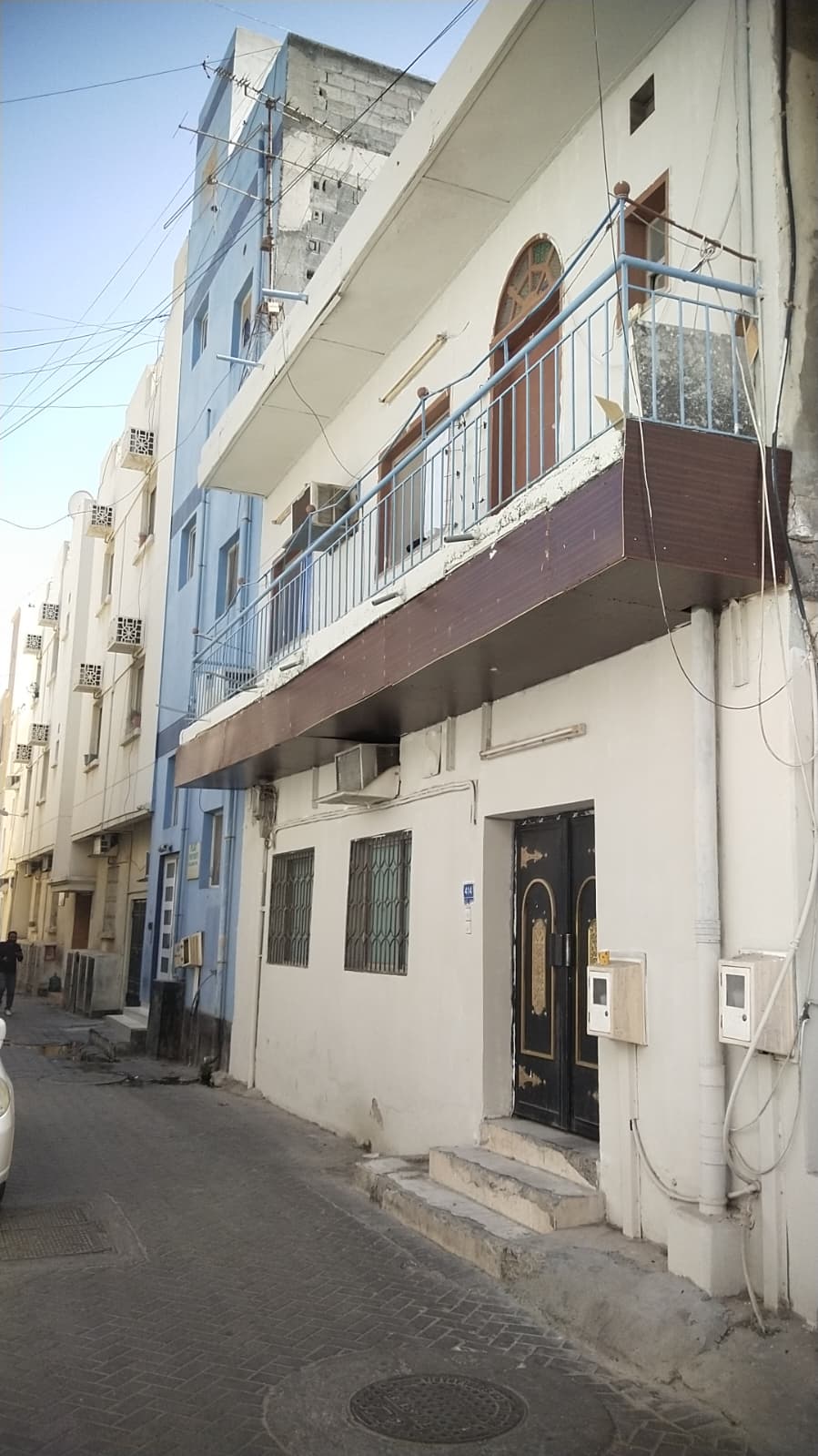 بناية في المنامة للبــيع