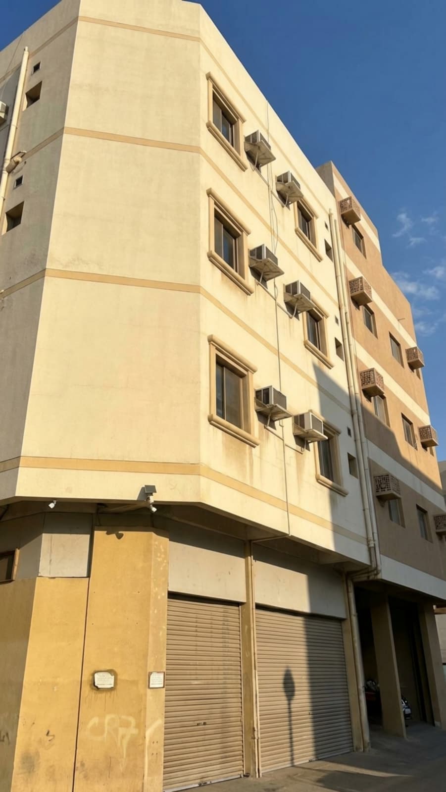 Building in East Riffa for Sale